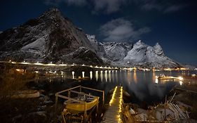 Retro Villa på Reine i Lofoten