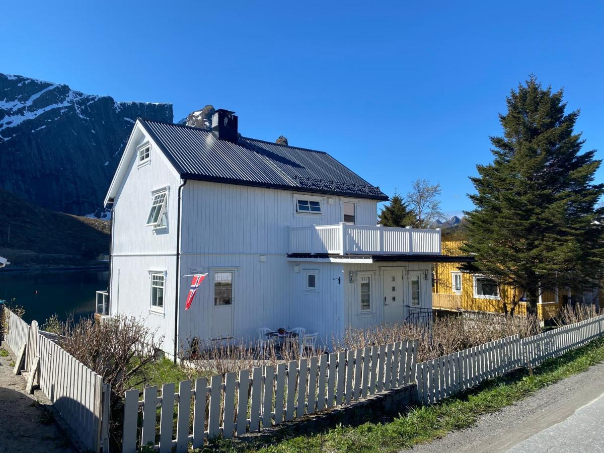 Reine Retro Villa - Cozy Villa With A Fantastic View Eksteriør bilde